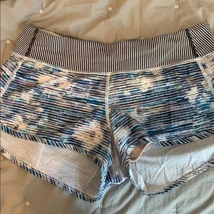 Lululemon size 8 Speed Up Short